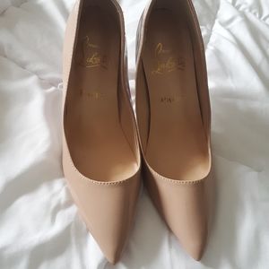 Christian Louboutin nude Eu37